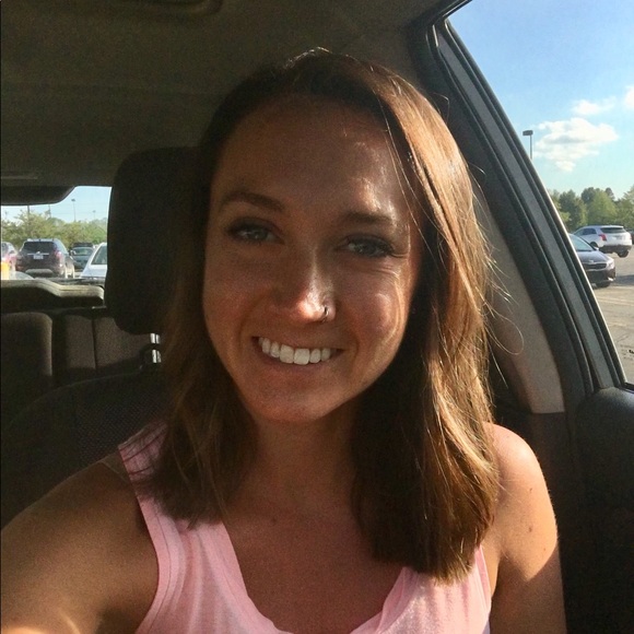 Meet your Posher, Katie - Picture 1 of 1